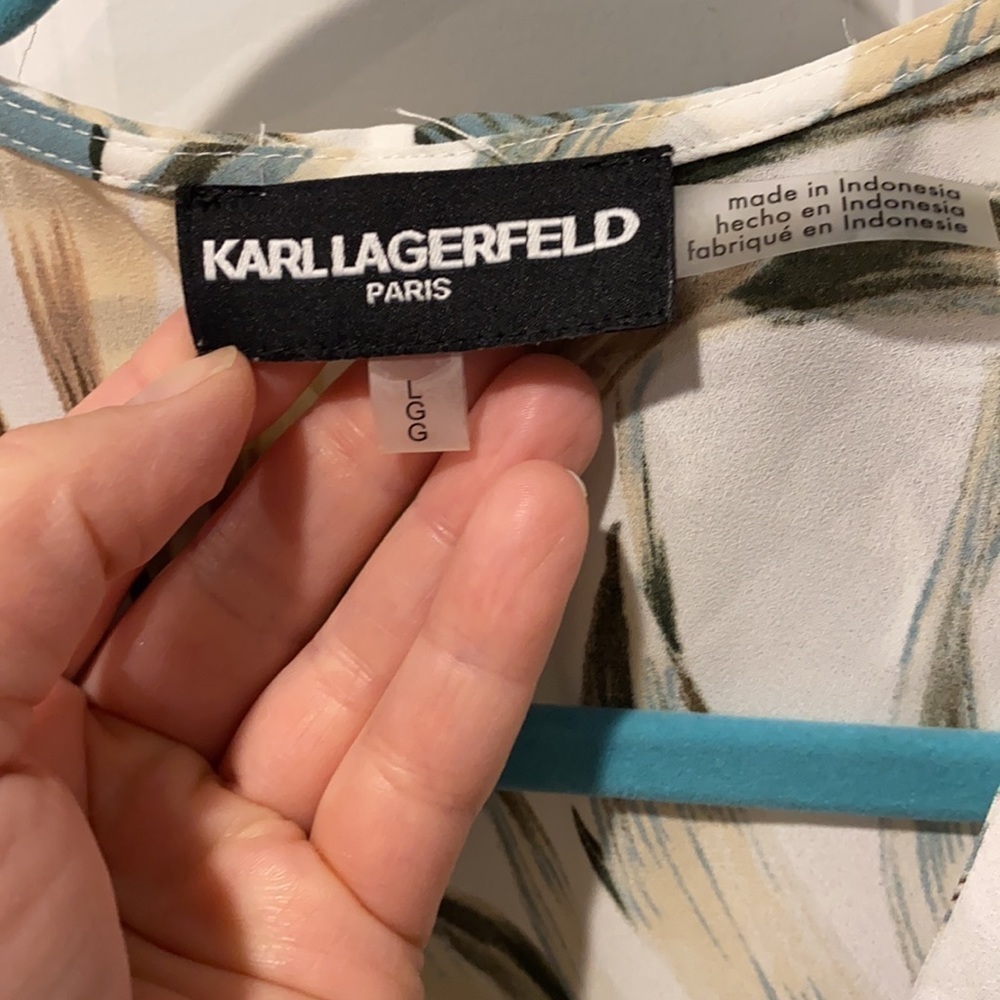 Karl Lagerfeld Paris Surplice Blouse EUC - Picture 5 of 10